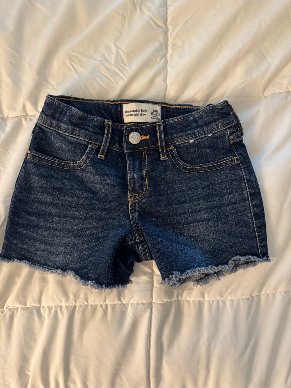 abercrombie kids dark indigo denim cutoff shorts, girls size 5/6
